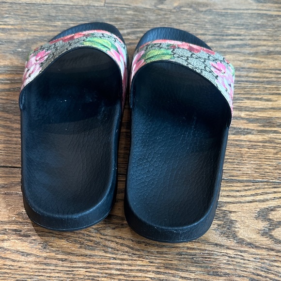 Gucci Women's Floral Slides - Picture 4 of 6